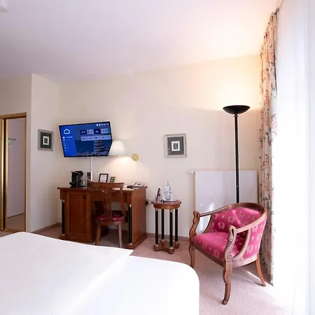 Kurhaus Am Inselsee 4*