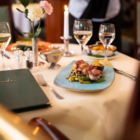 Kurhaus Am Inselsee מלון