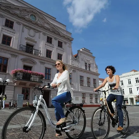 Kurhaus Am Inselsee 4*