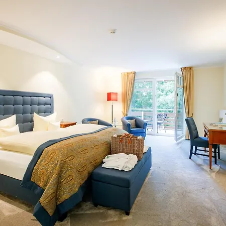 Kurhaus Am Inselsee 4*