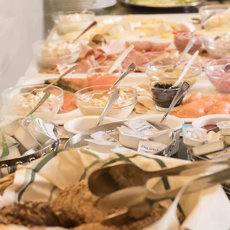 Kurhaus Am Inselsee 4*