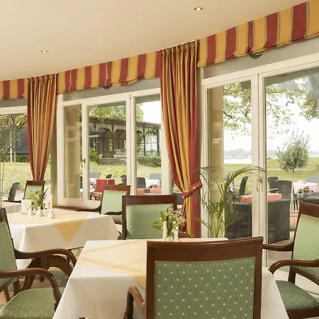 فندق Kurhaus Am Inselsee Güstrow