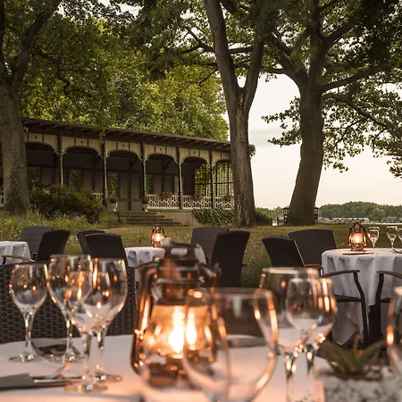 Kurhaus Am Inselsee 4* Güstrow